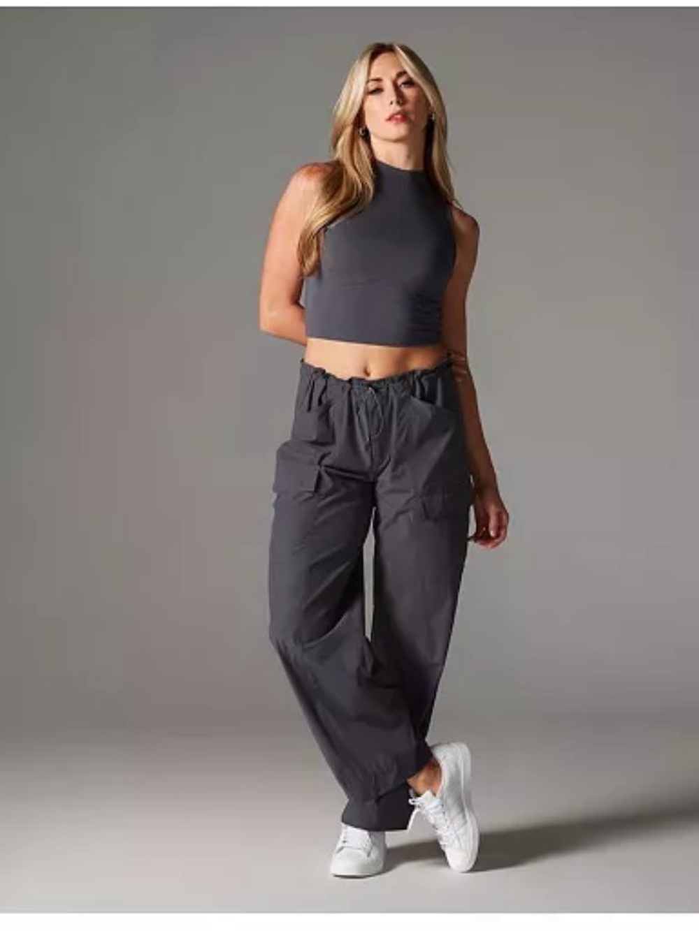 Tavi Women’s Warmup Pant, size medium, glacial grey